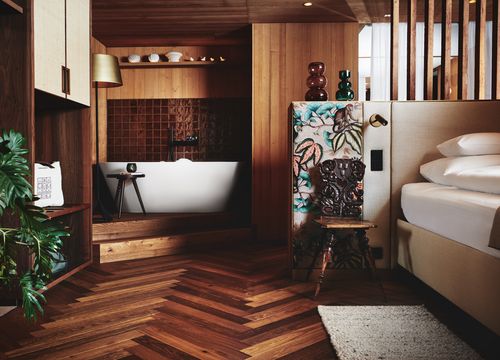 Lavandula Suite at MalisGarten A glimpse inside the Lavandula Suite at MalisGarten, featuring a freestanding bathtub.